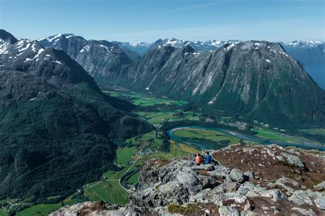 romsdalseggen ridge|Romsdalseggen Ridge Hike .